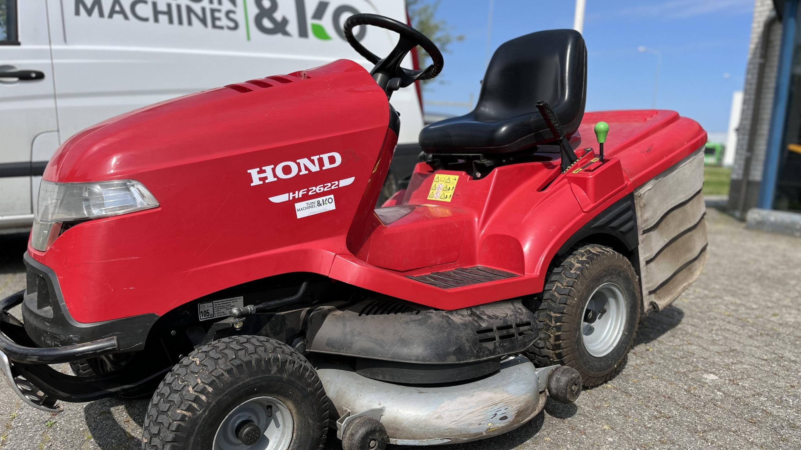 Tweedehands Honda zitmaaier te koop in Oostburg, Zeeuws-Vlaanderen bij Tuinmachines & Ko