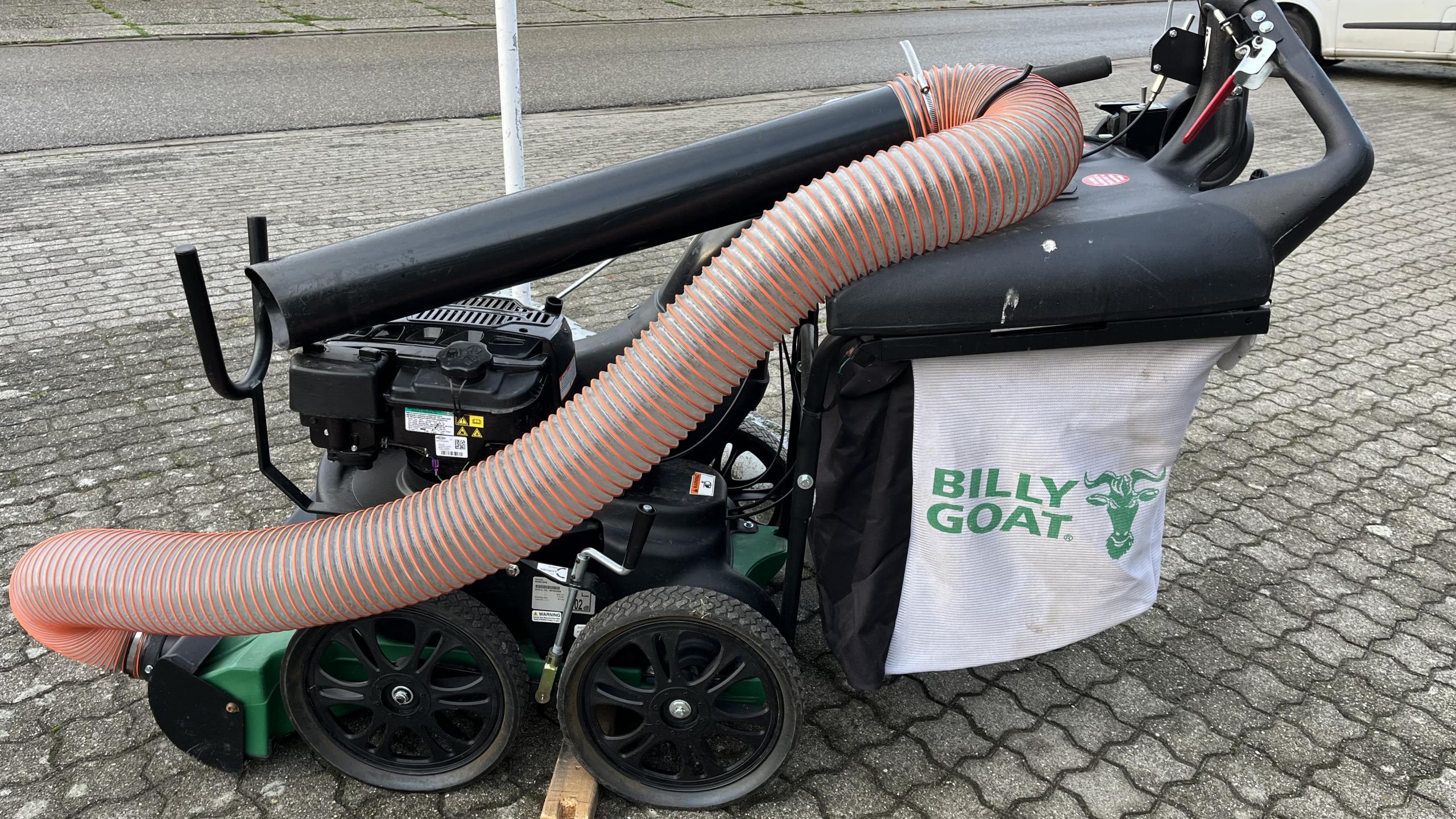 2e hands Billy Goat bladzuiger verkrijgbaar bij Tuinmachines & Ko in Oostburg