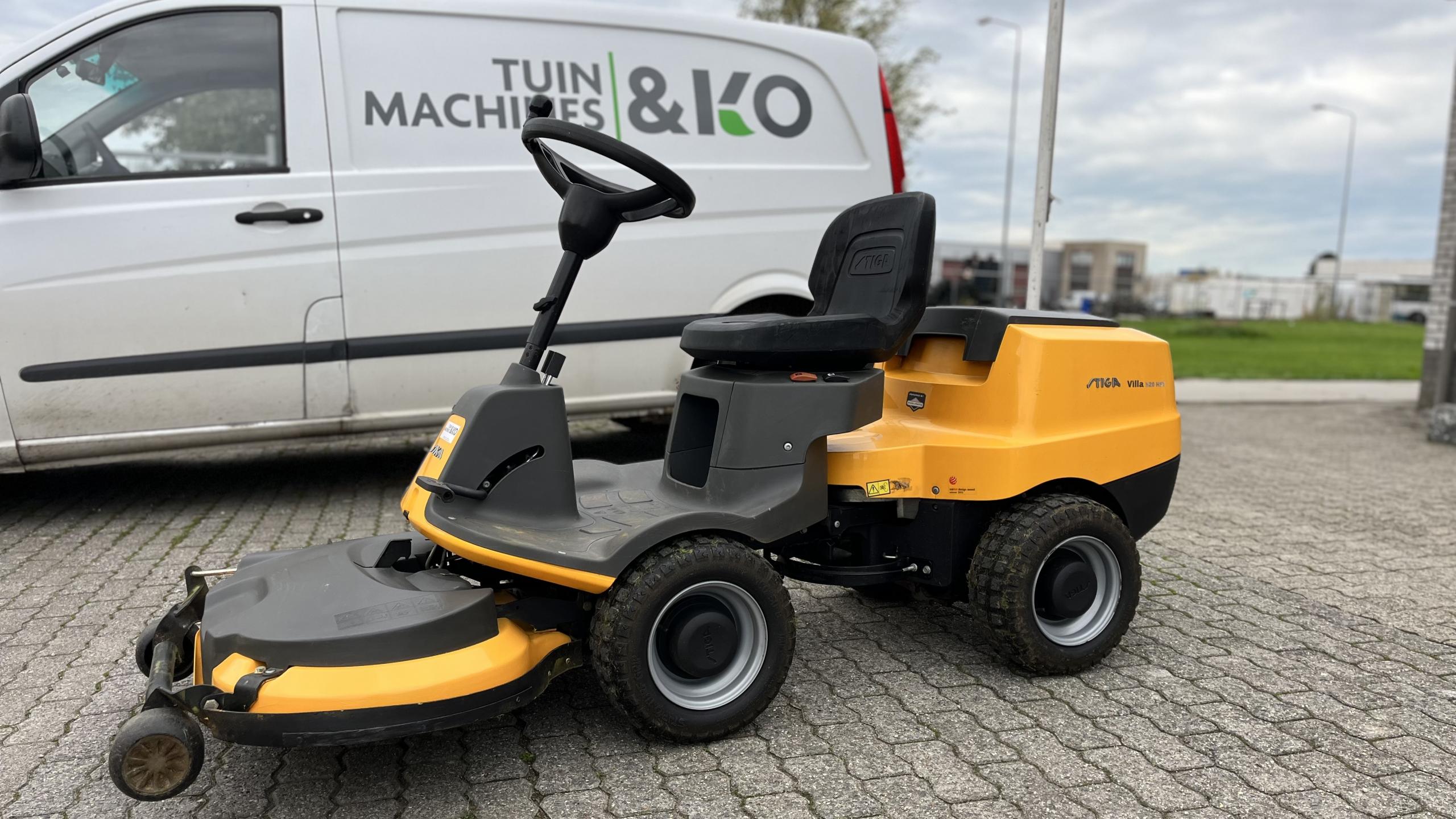 tweedehands Stiga zitmaaier te koop bij Tuinmachines & Ko in Oostburg