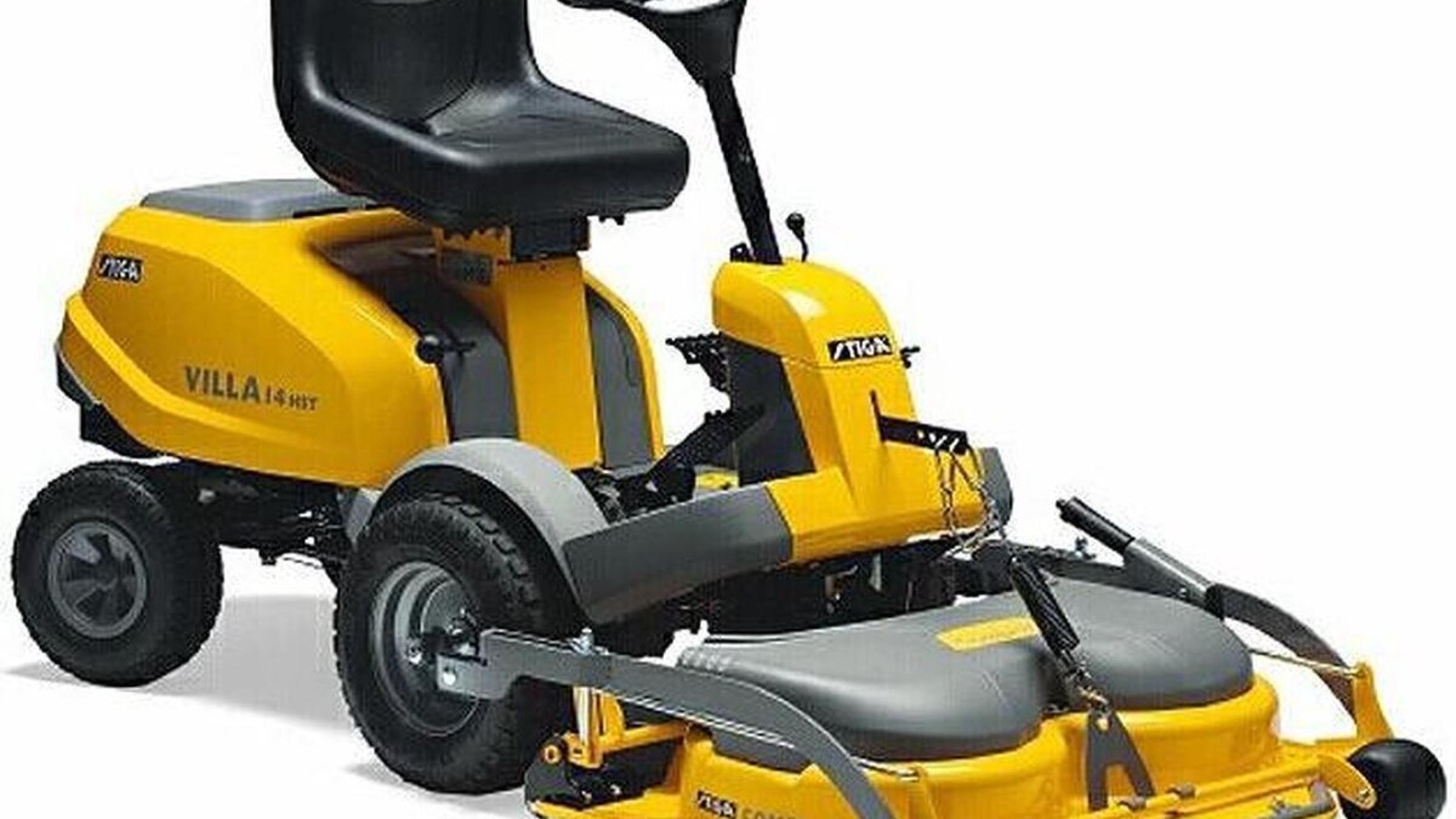 Tweedehands Stiga Villa zitmaaier te koop bij Tuinmachines & Ko in Oostburg, Zeeuws-Vlaanderen